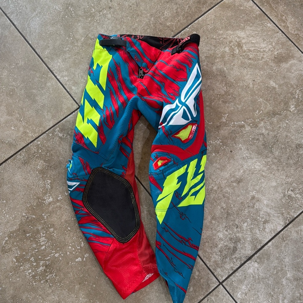 Like new Fly dirt bike pants size 22Y